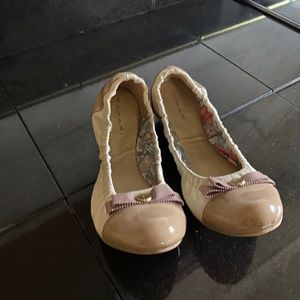 Tahari Scrunch Ballet Flats Gibson size 6.5